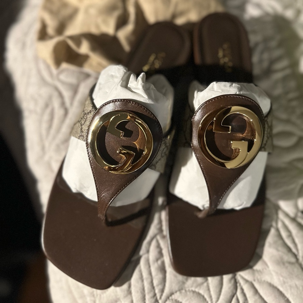 Gucci Women’s Blondie Canvas Thing Sandals Size 39 1/2
